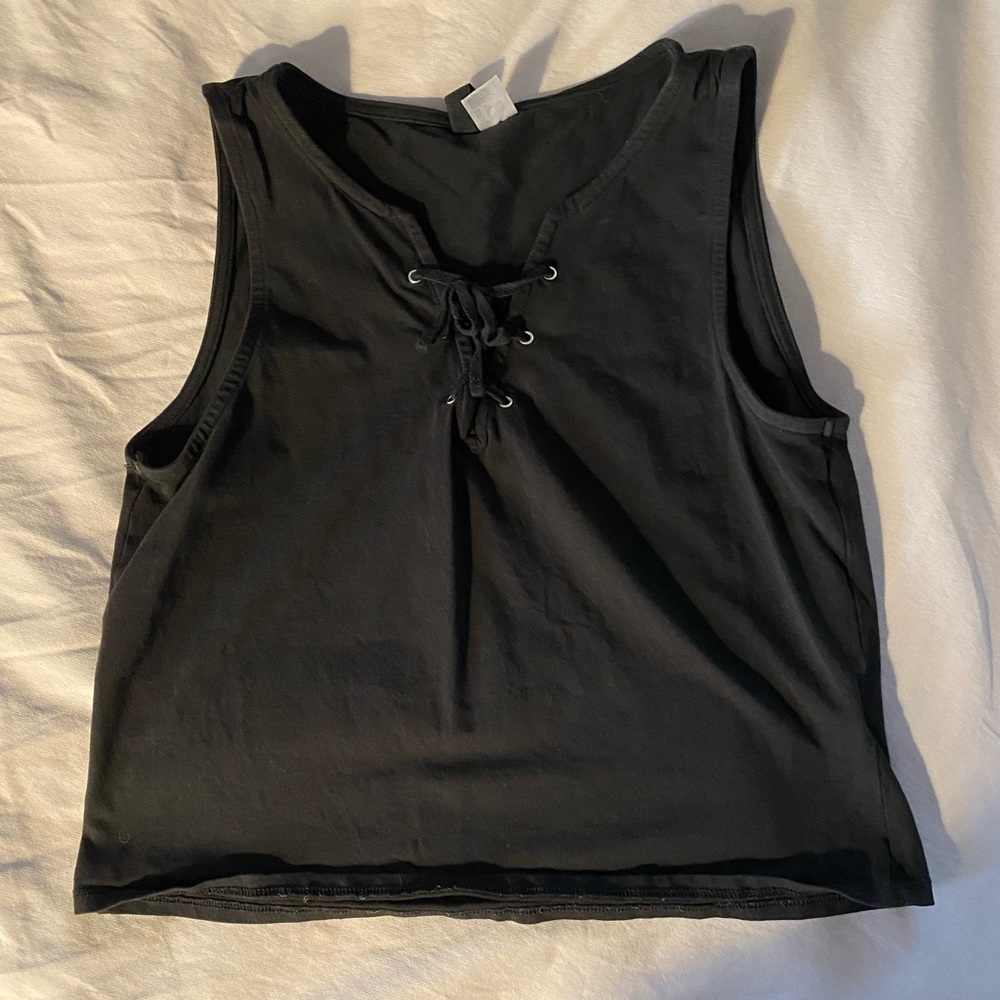 Tie up crop tank